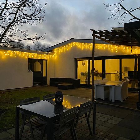 Bungalow Haarlem Amsterdam With Jacuzzi Vijfhuizen Екстер'єр фото